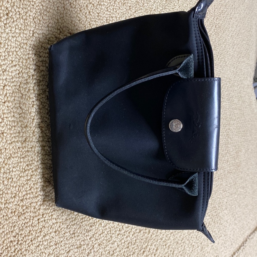 Small Longchamp black purse